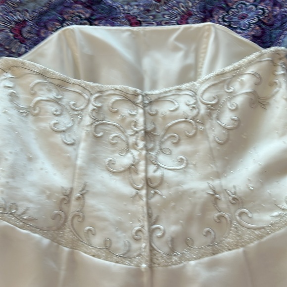 Elegant White Strapless Wedding Dress with White and Silver Embroidery and Beads - Picture 3 of 5